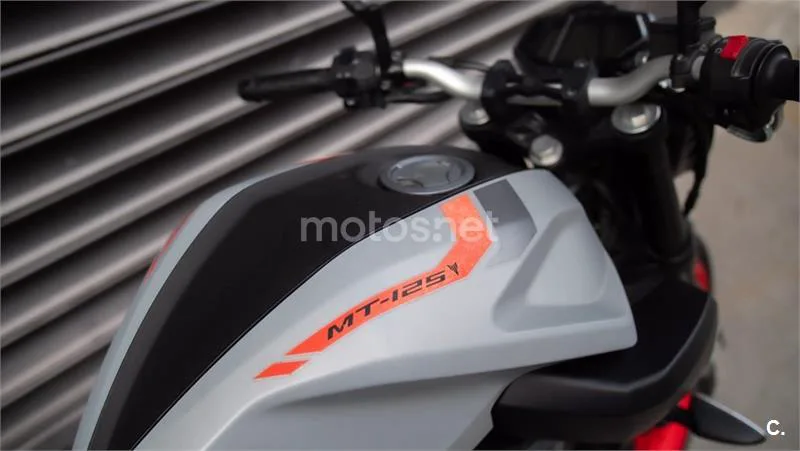 Yamaha MT-125 – Vista 7