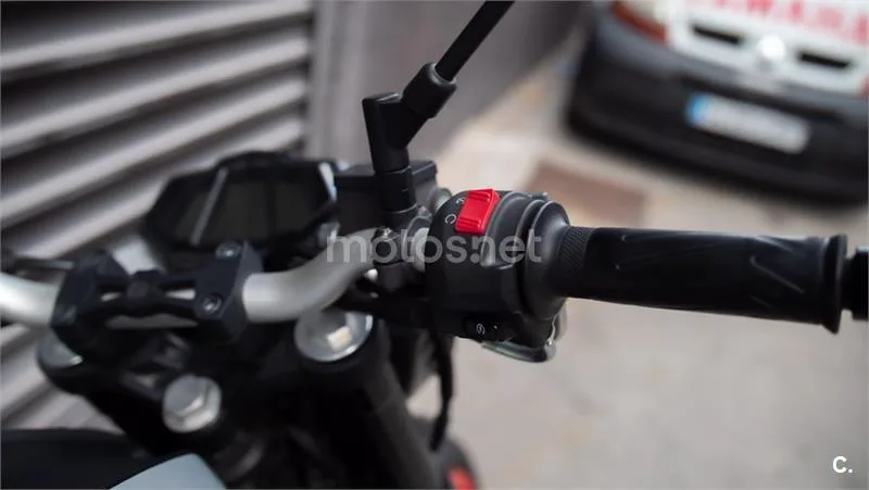 Yamaha MT-125 – Vista 10