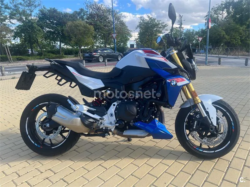BMW F 900 R – Vista 3