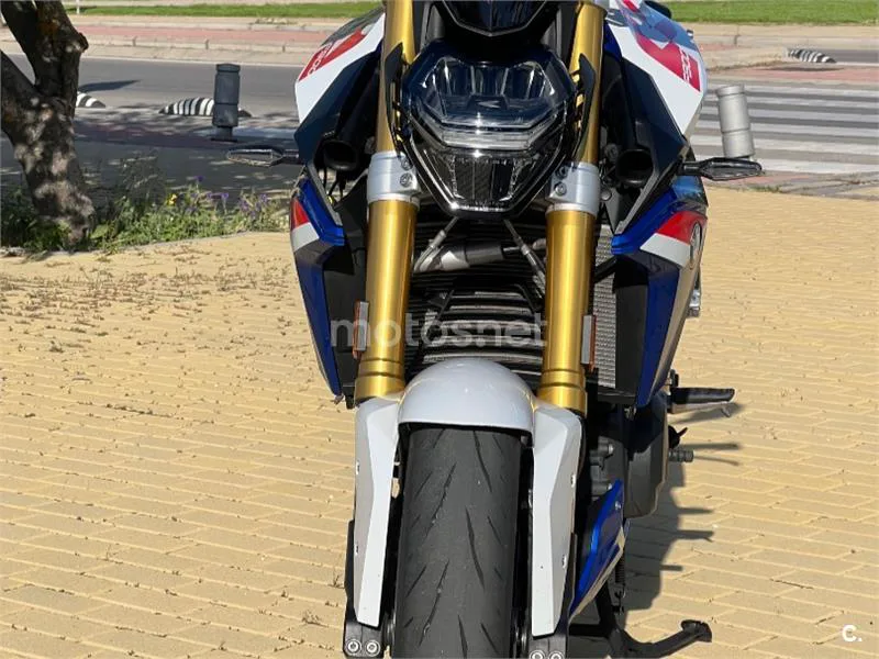 BMW F 900 R – Vista 4