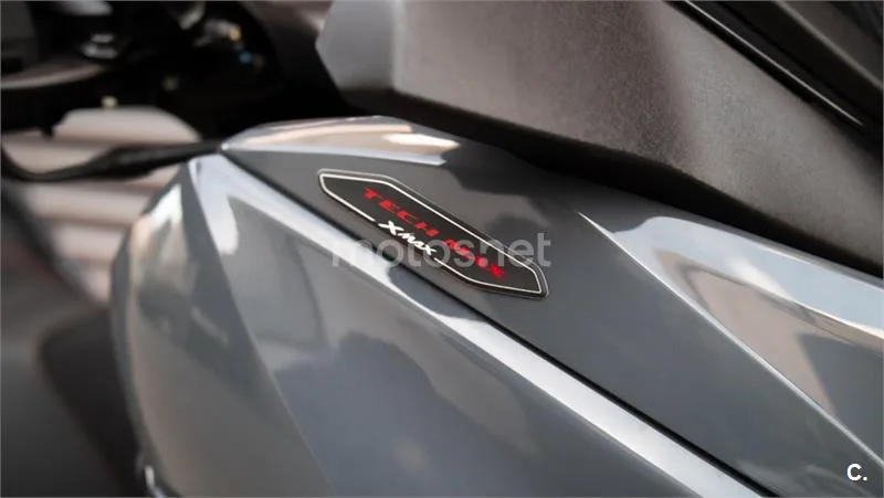 Yamaha XMAX 300 – Vista 14