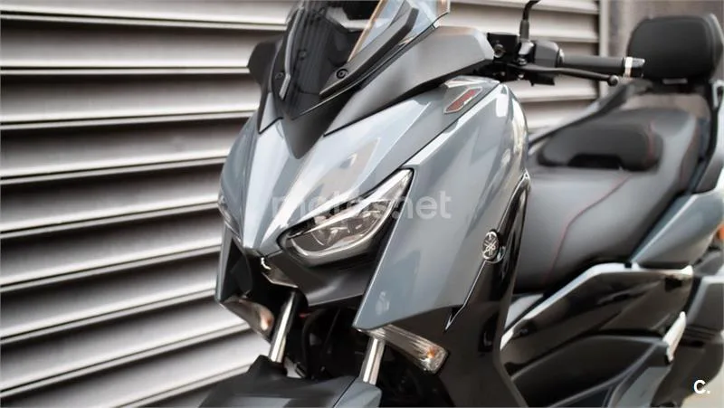 Yamaha XMAX 300 – Vista 18