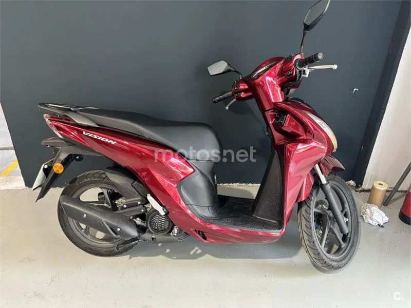 Honda Vision 110 – Vista 4