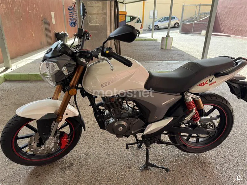 Keeway RKV 125 – Vista 6
