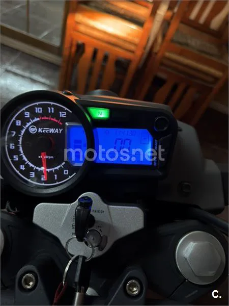 Keeway RKV 125 – Vista 10