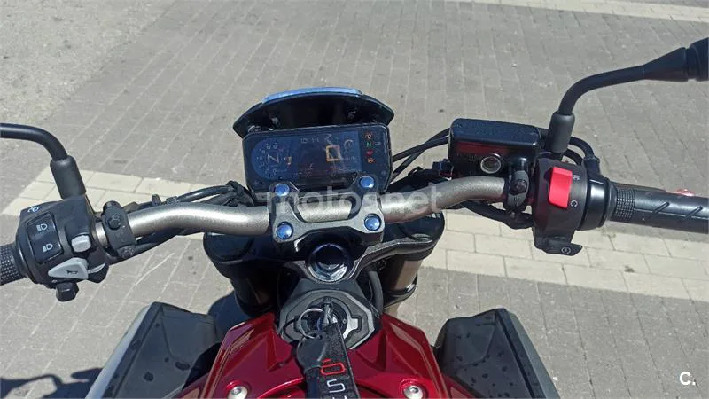 Honda CB 650 R – Vista 7