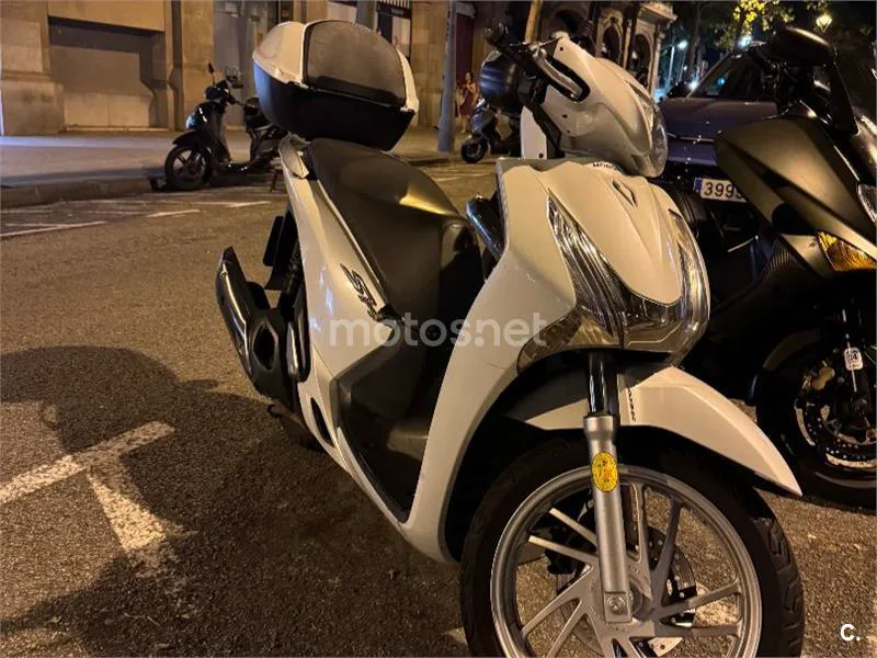 Honda SH 125i – Vista 2