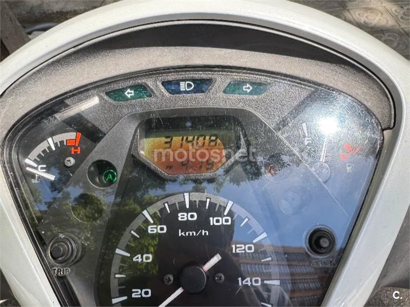Honda SH 125i – Vista 4