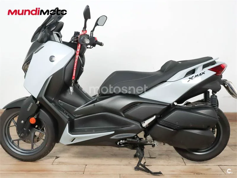 Yamaha XMAX 300 – Vista 6