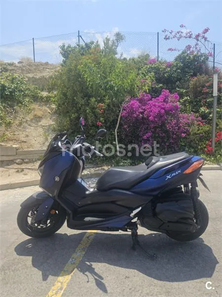 Yamaha XMAX 400 – Vista 2