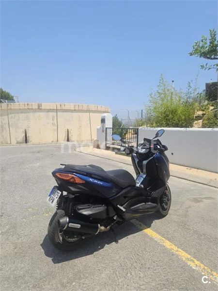 Yamaha XMAX 400 – Vista 4