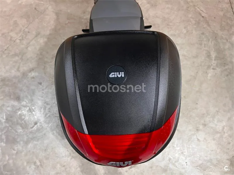 Suzuki V-Strom 1050 – Vista 11