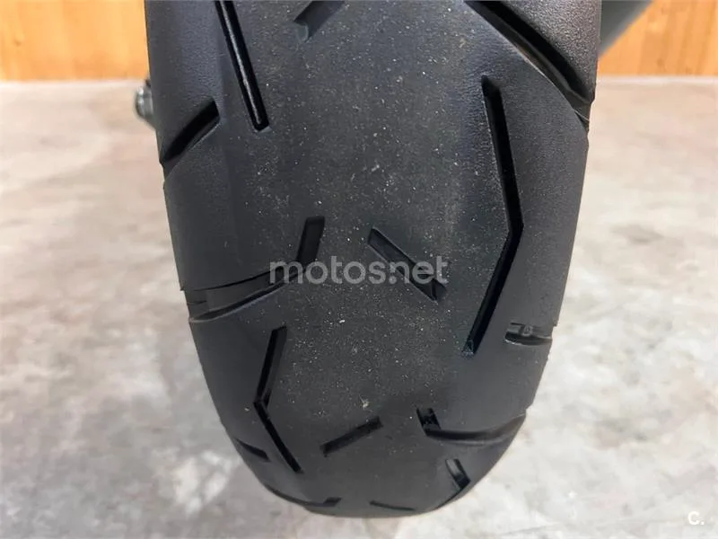 Suzuki V-Strom 1050 – Vista 8