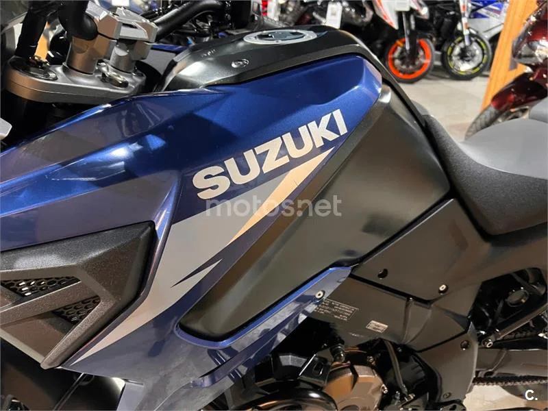 Suzuki V-Strom 1050 – Vista 71