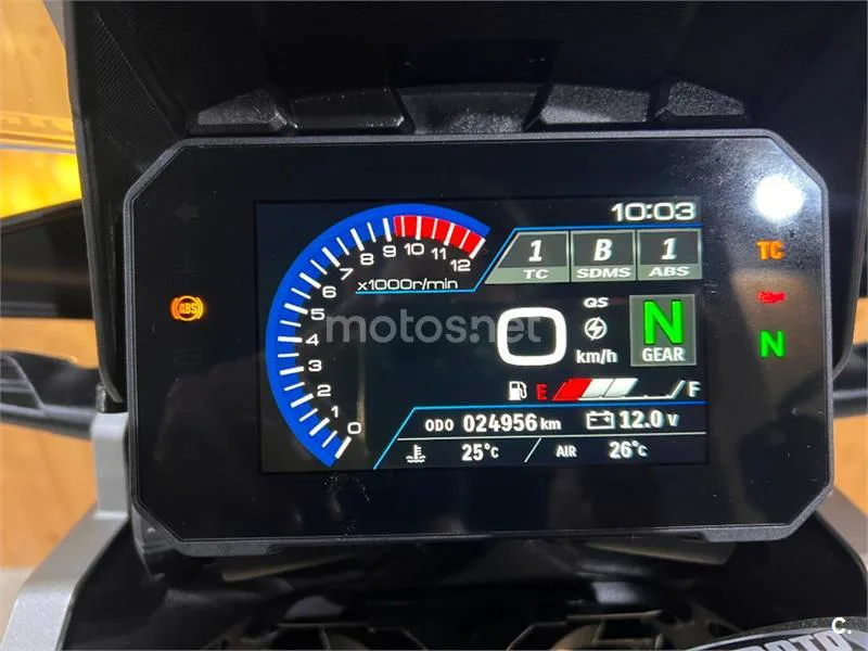 Suzuki V-Strom 1050 – Vista 80