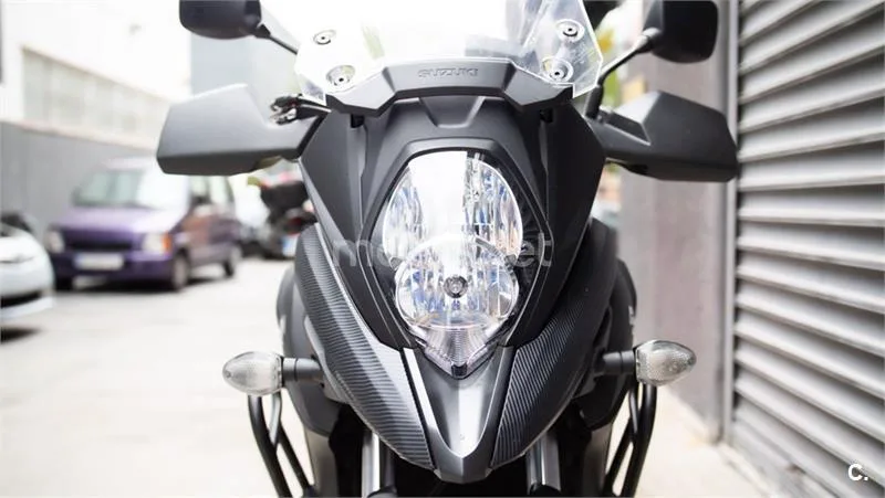 Suzuki V-Strom 650 – Vista 12