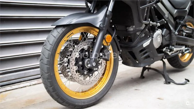 Suzuki V-Strom 650 – Vista 16