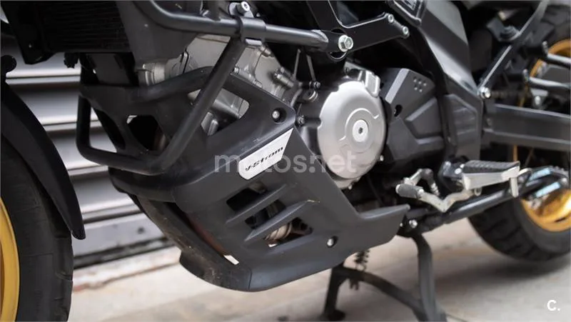 Suzuki V-Strom 650 – Vista 17