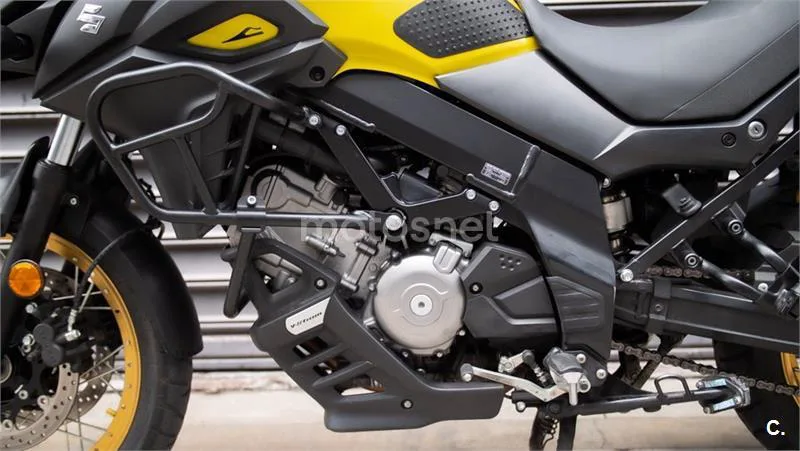 Suzuki V-Strom 650 – Vista 18