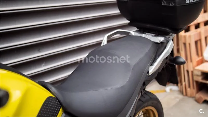 Suzuki V-Strom 650 – Vista 21