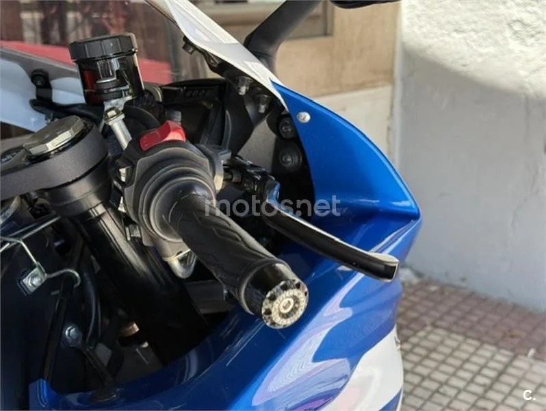 Suzuki GSX-R600 – Vista 4