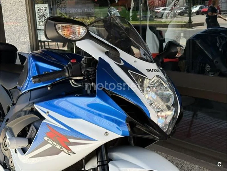 Suzuki GSX-R600 – Vista 9