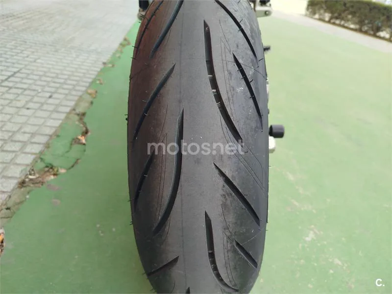 KTM 690 Duke – Vista 5