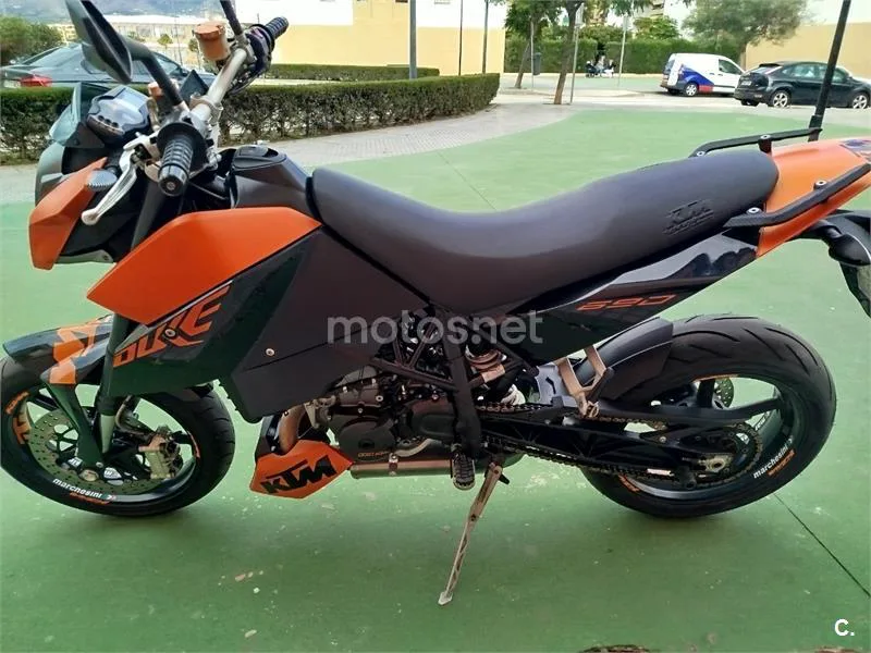 KTM 690 Duke – Vista 6