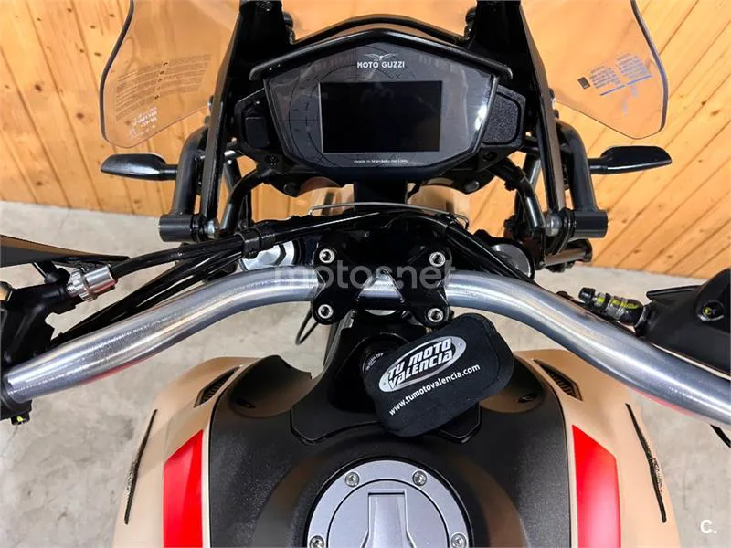 Moto Guzzi V85 TT – Vista 30