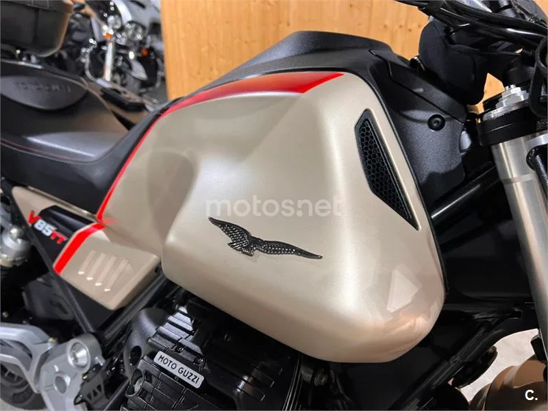 Moto Guzzi V85 TT – Vista 46