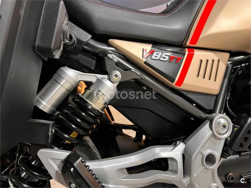 Moto Guzzi V85 TT – Vista 60