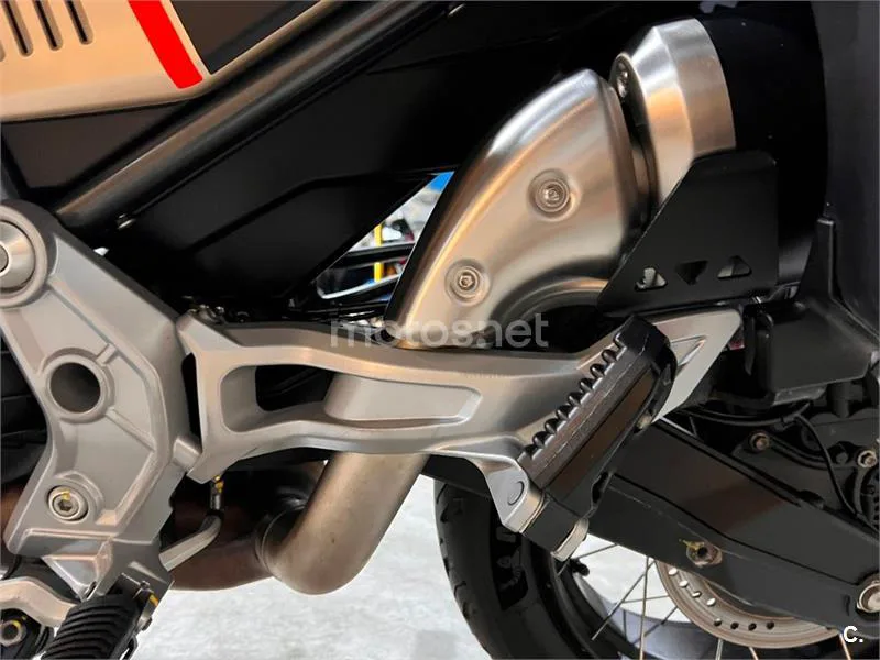 Moto Guzzi V85 TT – Vista 70