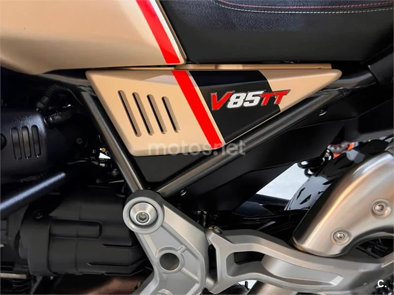 Moto Guzzi V85 TT – Vista 72