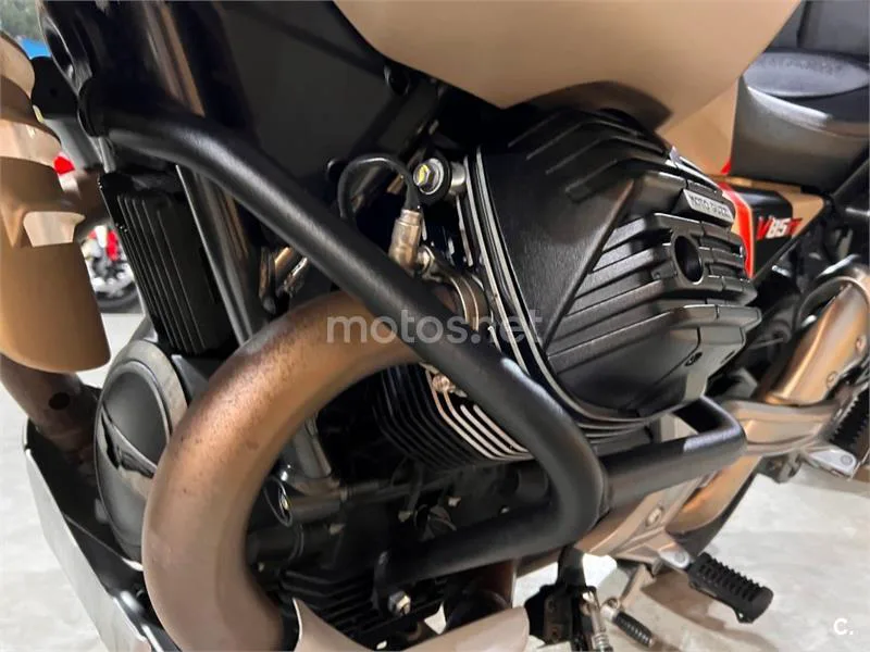 Moto Guzzi V85 TT – Vista 79