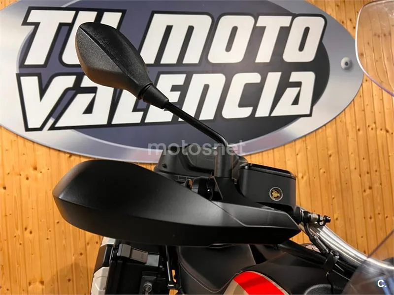 Moto Guzzi V85 TT – Vista 9
