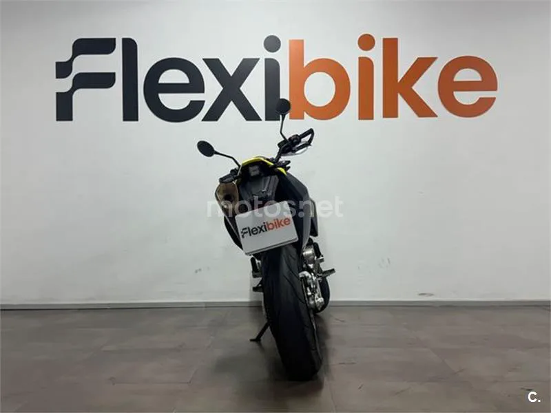 Husqvarna 701 Supermoto – Vista 5
