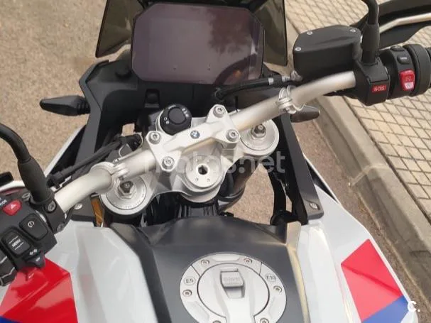 BMW F 900 GS – Vista 3