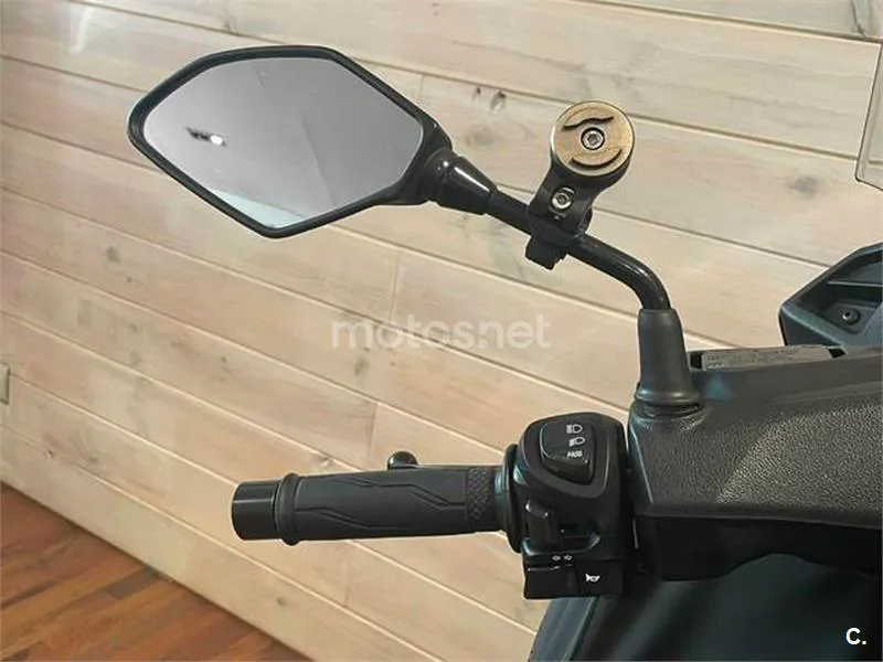 Yamaha Tricity – Vista 11