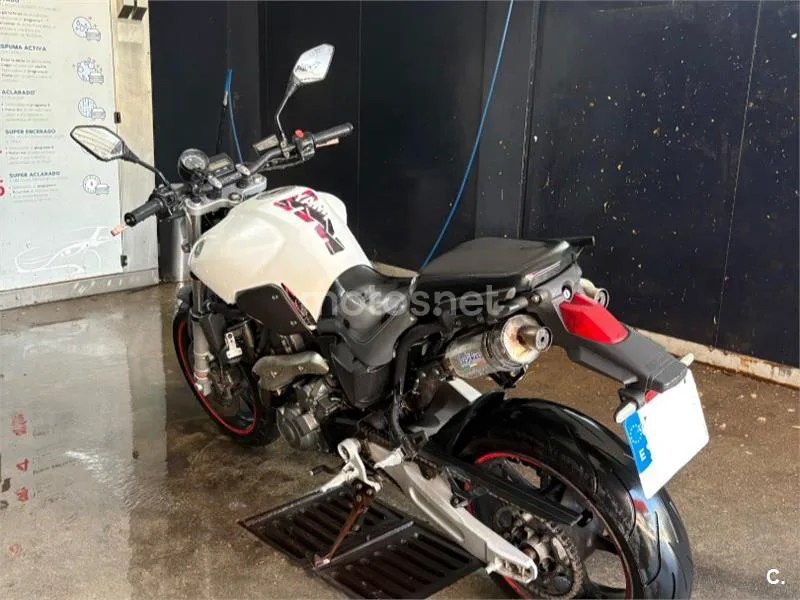 Yamaha MT-03 – Vista 3