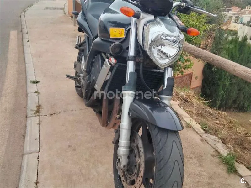 Yamaha FZ6 – Vista 7