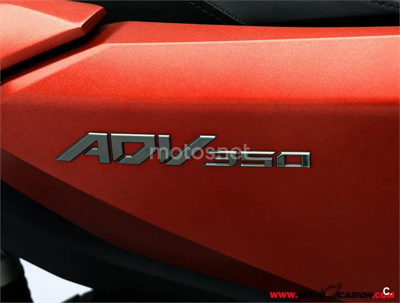 Honda ADV 350 – Vista 9