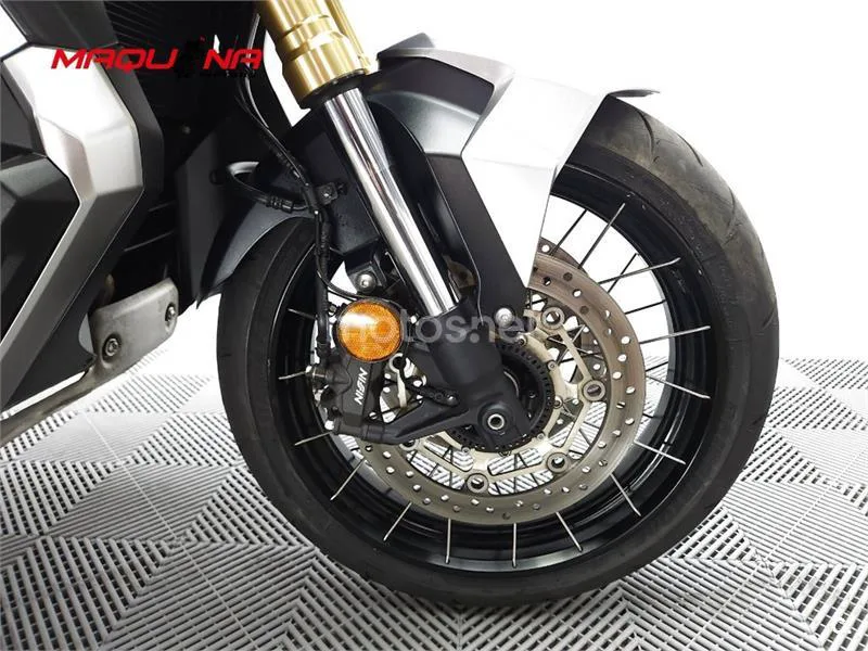 Honda X-ADV – Vista 11