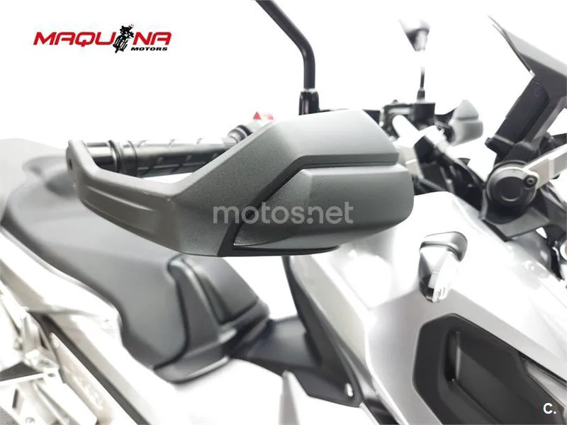 Honda X-ADV – Vista 13