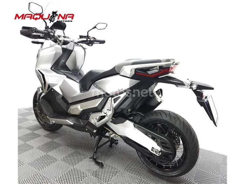 Honda X-ADV – Vista 17