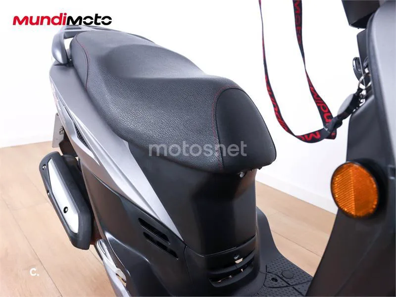 SYM Symphony 50 – Vista 48