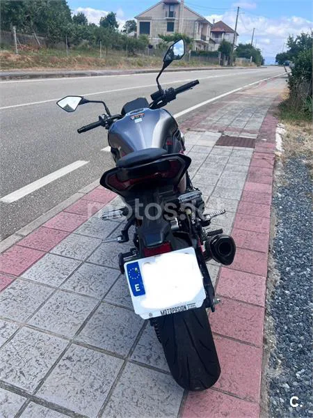 Kawasaki Z900 – Vista 12