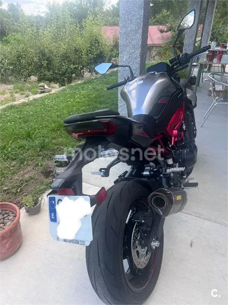 Kawasaki Z900 – Vista 4