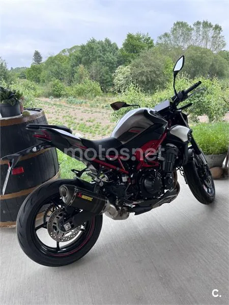 Kawasaki Z900 – Vista 9