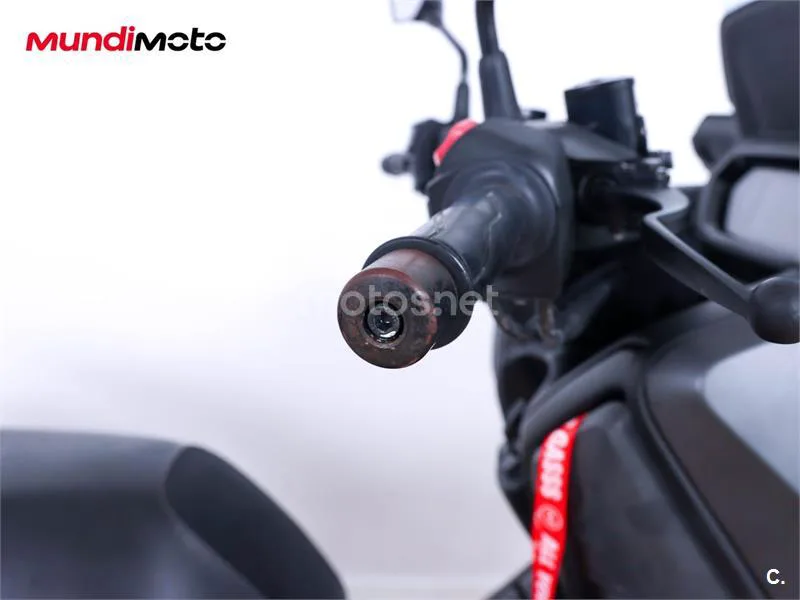 Yamaha XMAX 125 – Vista 19