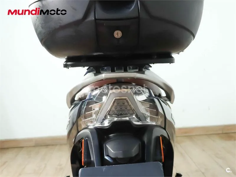 Kymco People S 125 – Vista 9